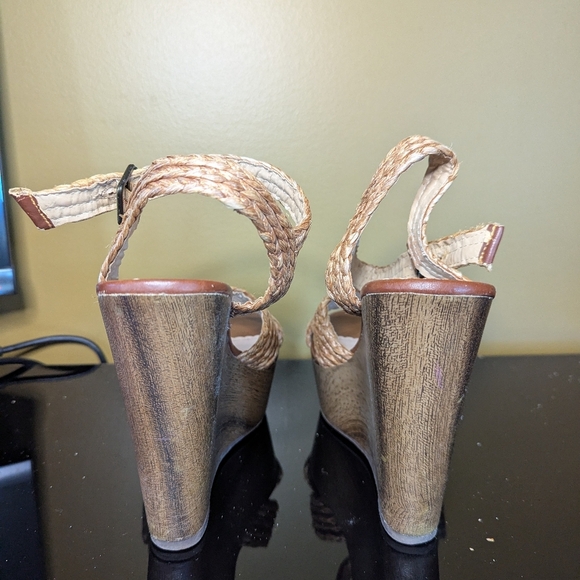 Madison | Women's wedges | Size 8.5 - Picture 4 of 6